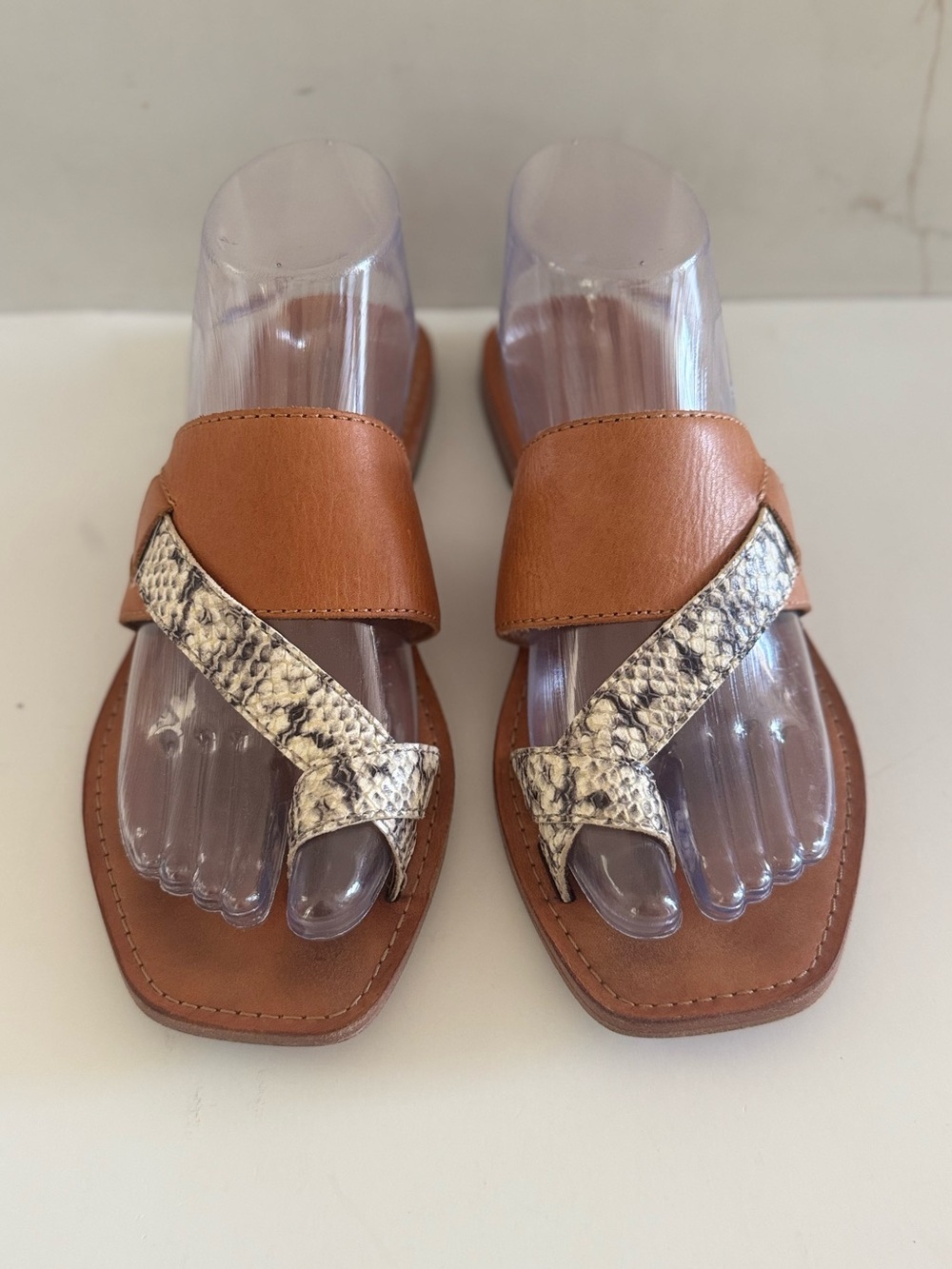 Frye Felix Band Slide Leather Camel Tan Multi Color Thong Sandals  Size 8